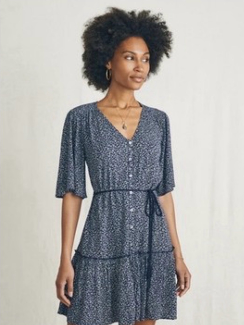 Faherty Orinda dress in the Navy Riverton Ditsy print Size S